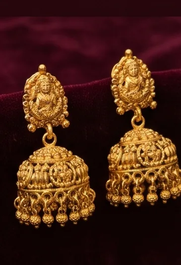 Temple Mandapam Set, the jhumkas